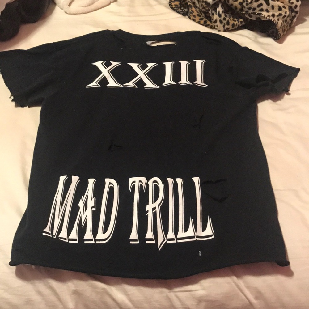 Black Vintage Cut and Distressed Oversized Tee - Picture 6 of 7